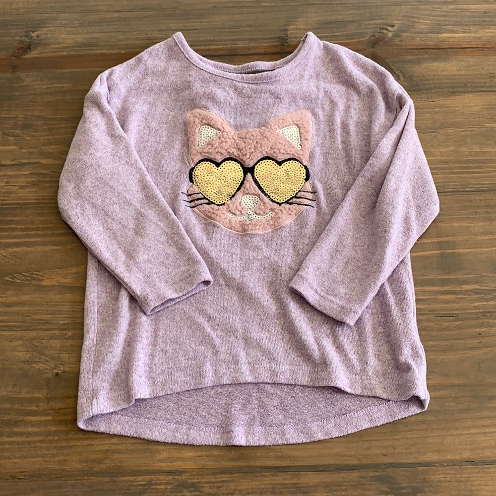 Super cute cat sweater. Size 5.